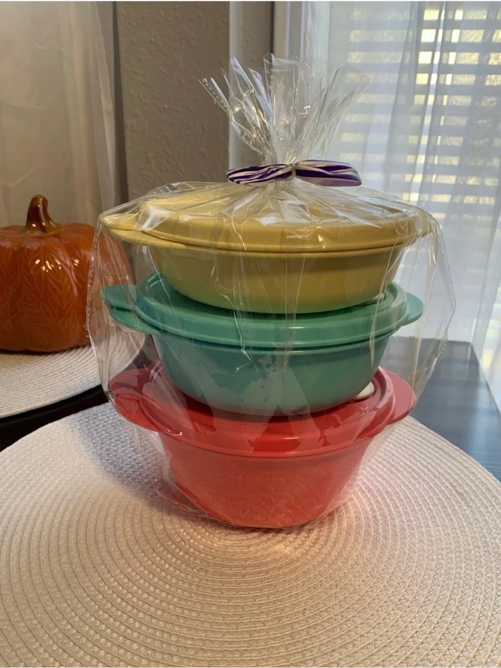 Tupperware Stackable Nesting Bowls Set - Yellow, Teal, Coral